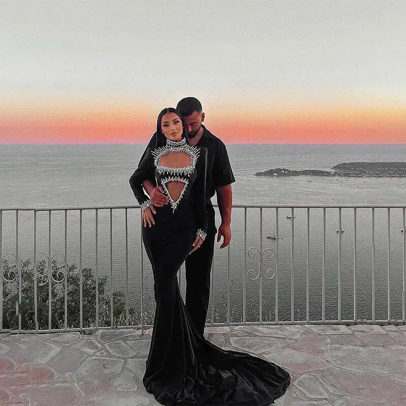 New Winter Style Women Long Sleeve Sexy Mesh Sparkly Crystal Bodycon Long Bandage Dress Fashion Celebrate Evening Party Dress