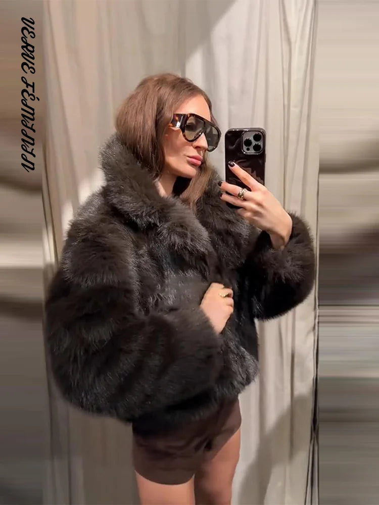 Women's Winter Coats Oversized Lapel Short Faux Fur Jacket Autumn 2025 Female Long Sleeve Loose Coat Chic Office Lady Outerwears
