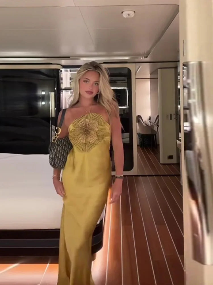 3D Flower Halter Long Dress Women Charming Sleeveless Backless Slim Dragging Evening Dresses 2025 New Summer Vocation Beachwear