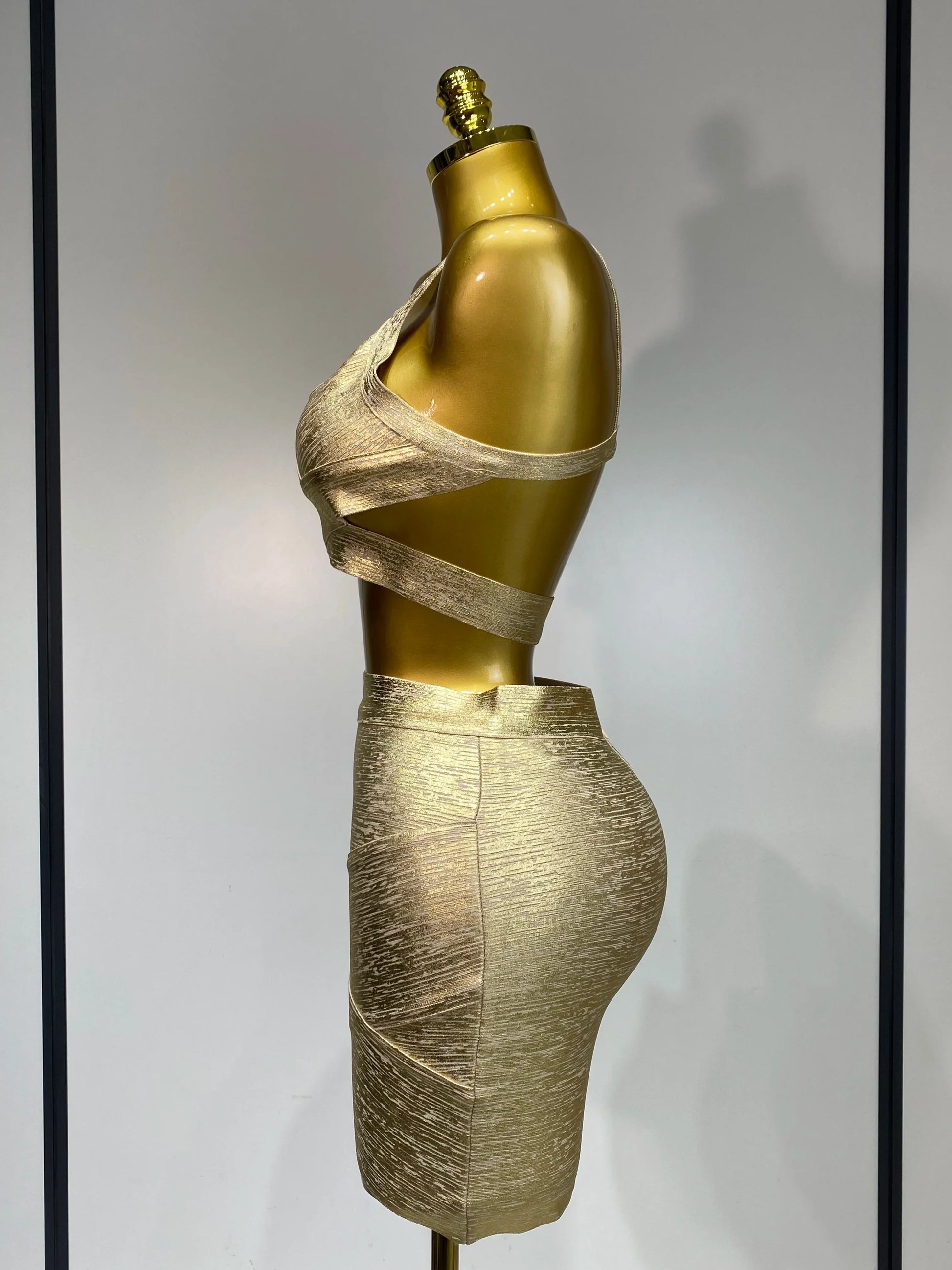 New Summer Sexy V Neck Gold Bandage Two Pieces Set Women Charming Celebrity Bodycon Skirt Suits Club Birthday Vestido