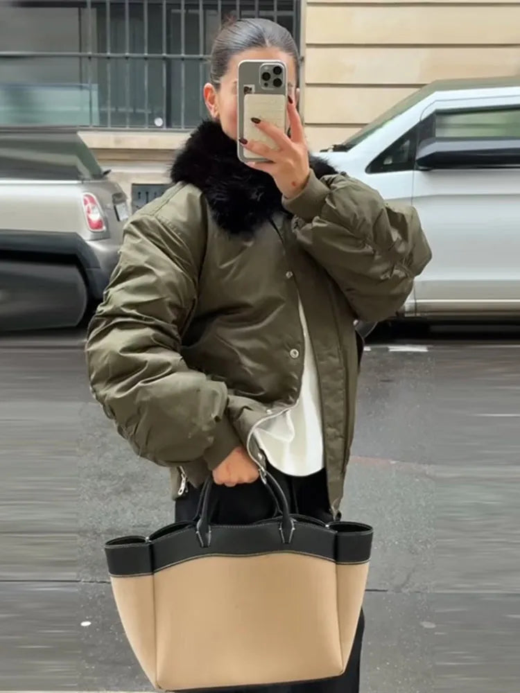 Womens's Winter Coats Faux Fur Collar Thicken Warm Bomber Jacket Casual Female Lantern Sleeves Loose Coat  New Ladies Outerwears