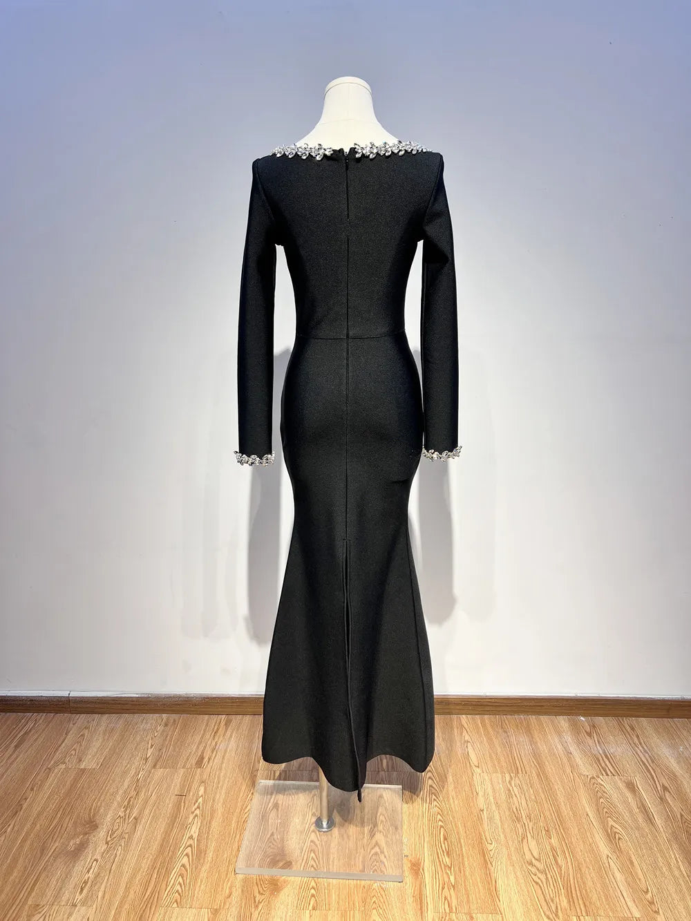 New Spring Women Long Sleeve Square Collar Sparkly Crystal Bodycon Long Bandage Dress Celebrate Evening Party Outfit