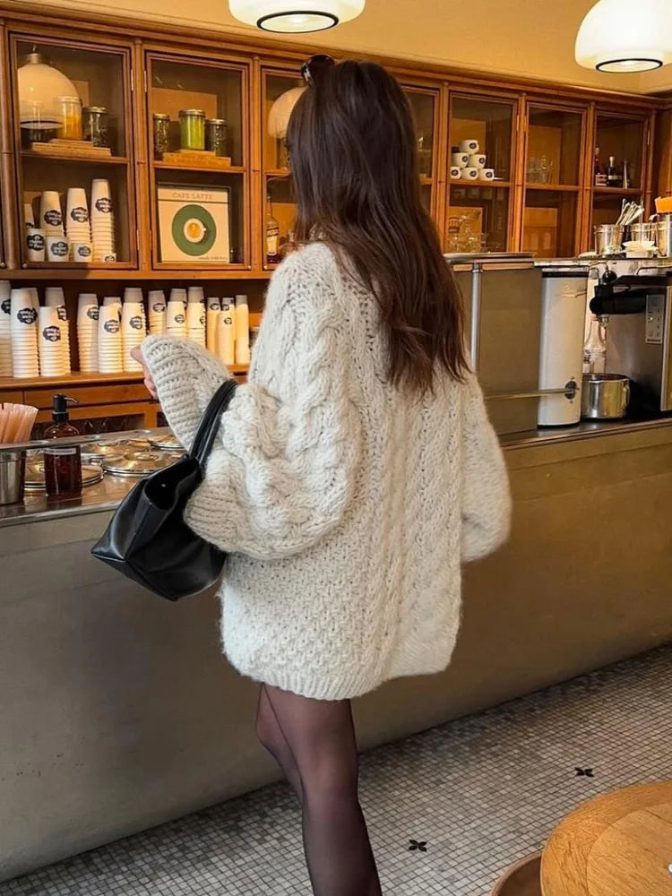 Fashion Solid Loose Women's Knitted Sweater O-neck Flare Long Sleeve Oversize Twisted Pullover New Fashion Autumn Ladies Commute