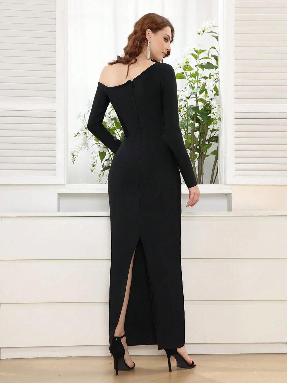 2025 Women's Light Luxury Water Diamond Flower Design Bandage Dress with Diagonal Collar Long Sleeve Bodycon Black Long Dresses