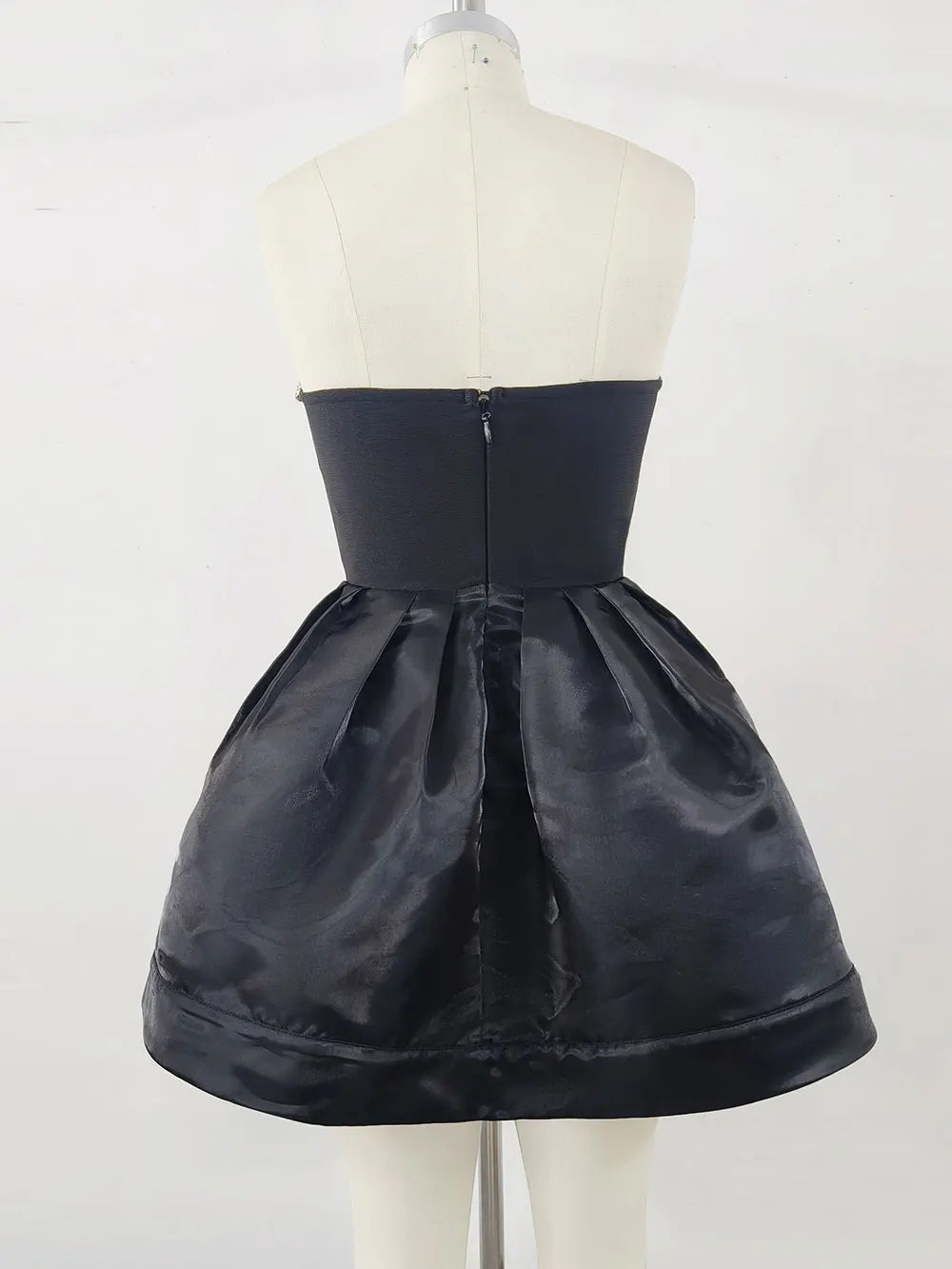 Spring Women's White Puff Dress Strapless Sleeveless Three Dimensional Bow Design A-line Mini Dress Evening Party Vestidos