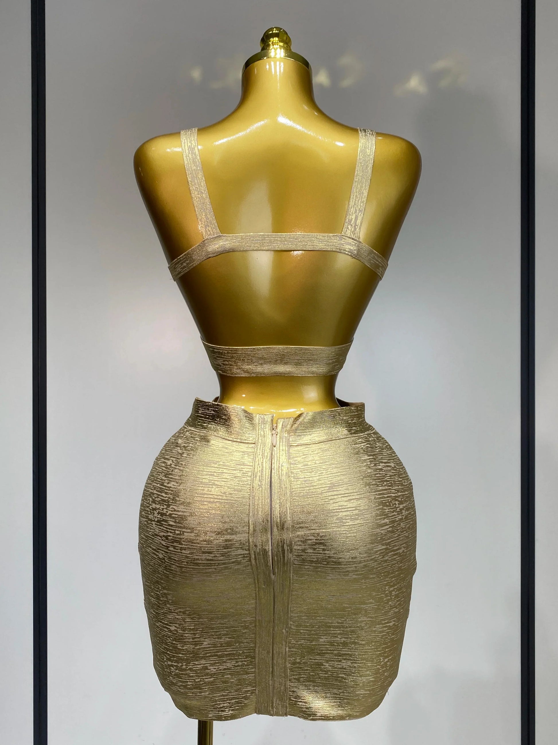 New Summer Sexy V Neck Gold Bandage Two Pieces Set Women Charming Celebrity Bodycon Skirt Suits Club Birthday Vestido