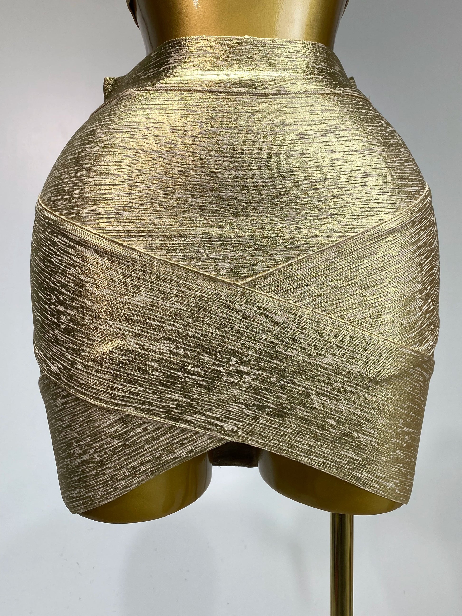 New Summer Sexy V Neck Gold Bandage Two Pieces Set Women Charming Celebrity Bodycon Skirt Suits Club Birthday Vestido