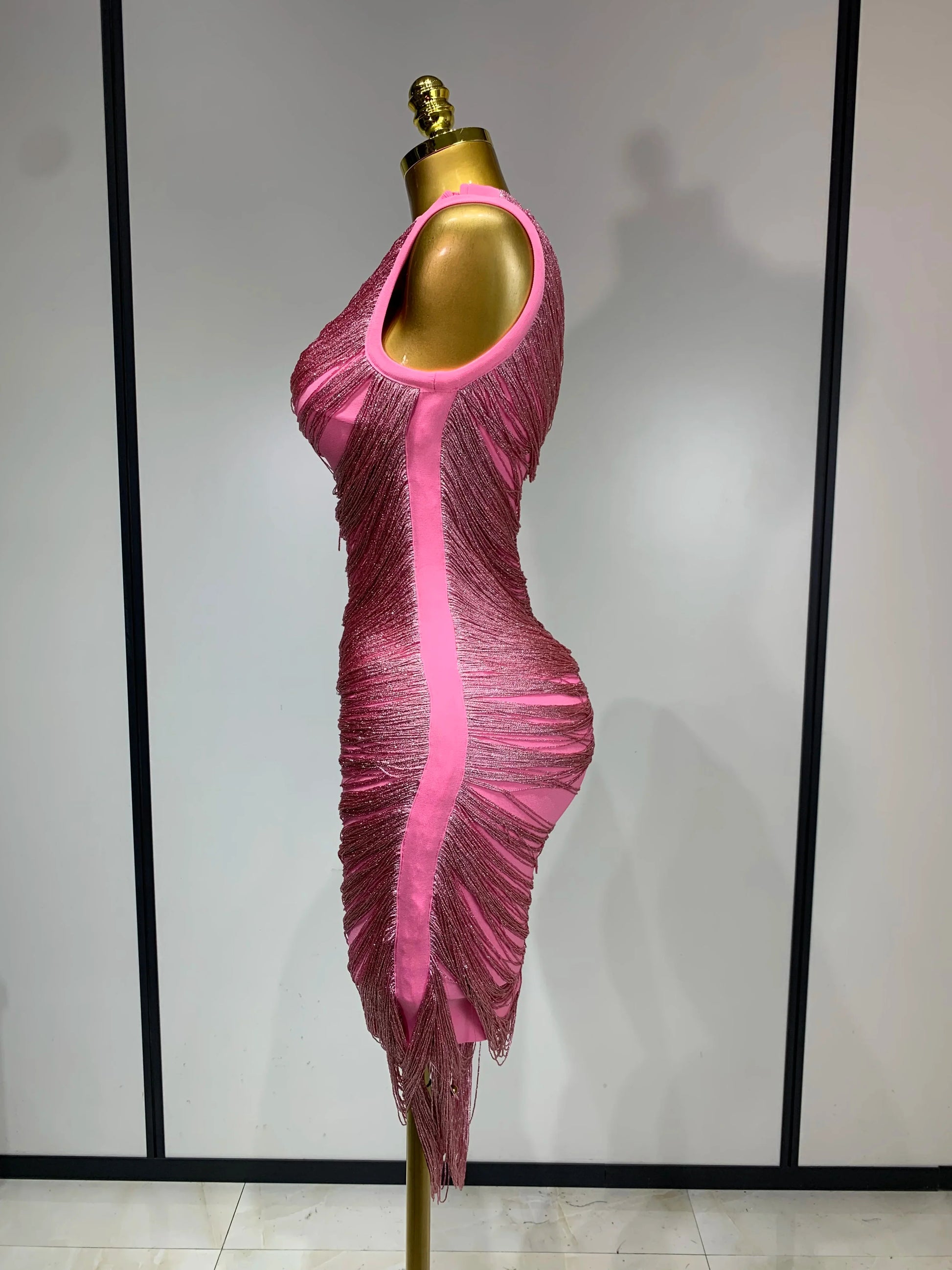 Women Sexy Tassel Pink Mini Bodycon Bandage Dress 2025 Celebrity Designer Fashion Party Evening Nightclub Dresses Cocktail Gowns