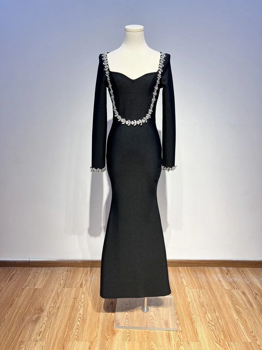 New Spring Women Long Sleeve Square Collar Sparkly Crystal Bodycon Long Bandage Dress Celebrate Evening Party Outfit