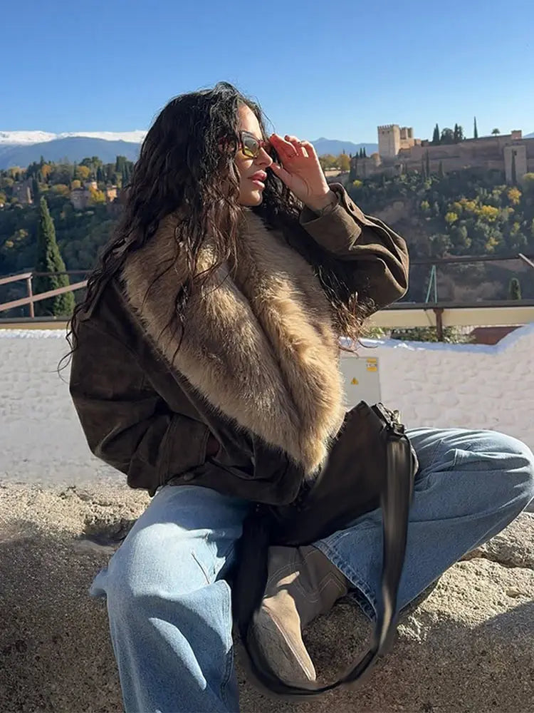 Women's Winter Coats Faux Fur Patchwork Suede Jacket Furry Female Lapel Long Sleeves Side Placket Bomber Jackets New Outerwears