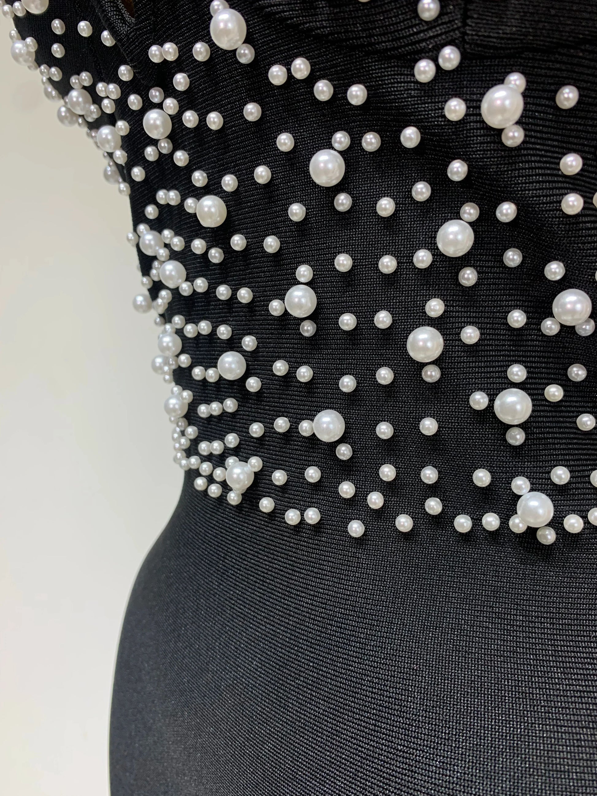 Women Sexy V-neck Elegant Pearl Bodycon Bandage Dress 2025 Celebrity Evening Prom Club Luxury Birthday Party Nightclub Dresses