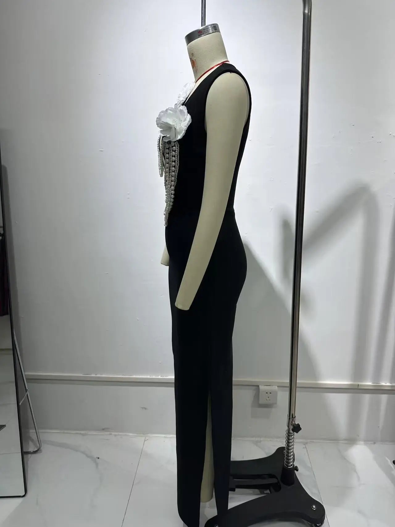 New Arrival Women Sexy Sleeveless Pearl Beading Bodycon Bandage Long Dress Celebrate Evening Party Nightclub Outfit Vestido