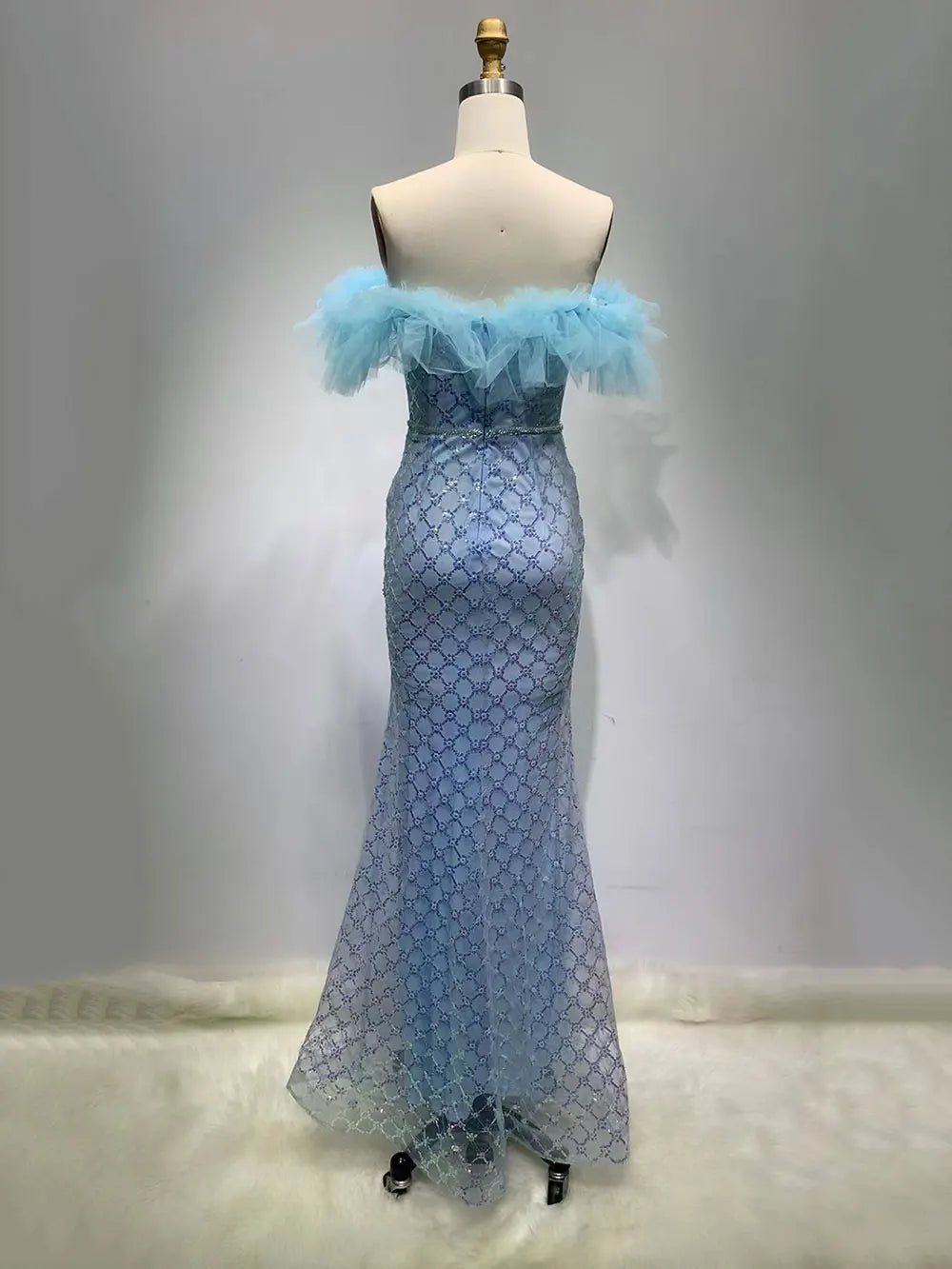 2024 Sexy Women's Light Luxury Blue Sparkle Maxi Dress with One Collar Feather Design Shoulder Buckle Bodycon Long Dress Vestido