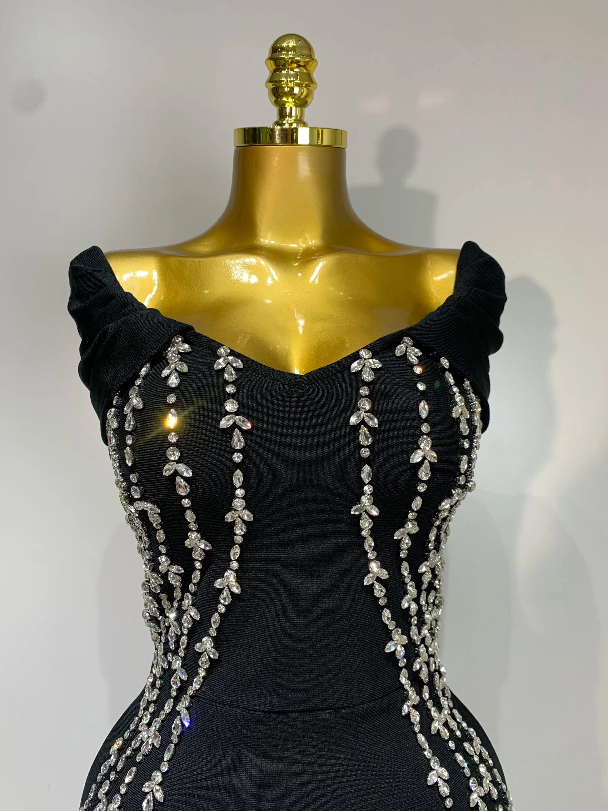 Women Black Red Long Bodycon Bandage Dress 2025 Luxury Rhinestone Evening Party Celebrity Elegant Club Wedding Guest Dresses