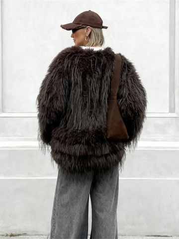 Women's Winter Coats O-neck Long Sleeve Oversized Faux Fur Coat Autumn 2025 Female Furry Loose Jackets Fashion Ladies Outerwears