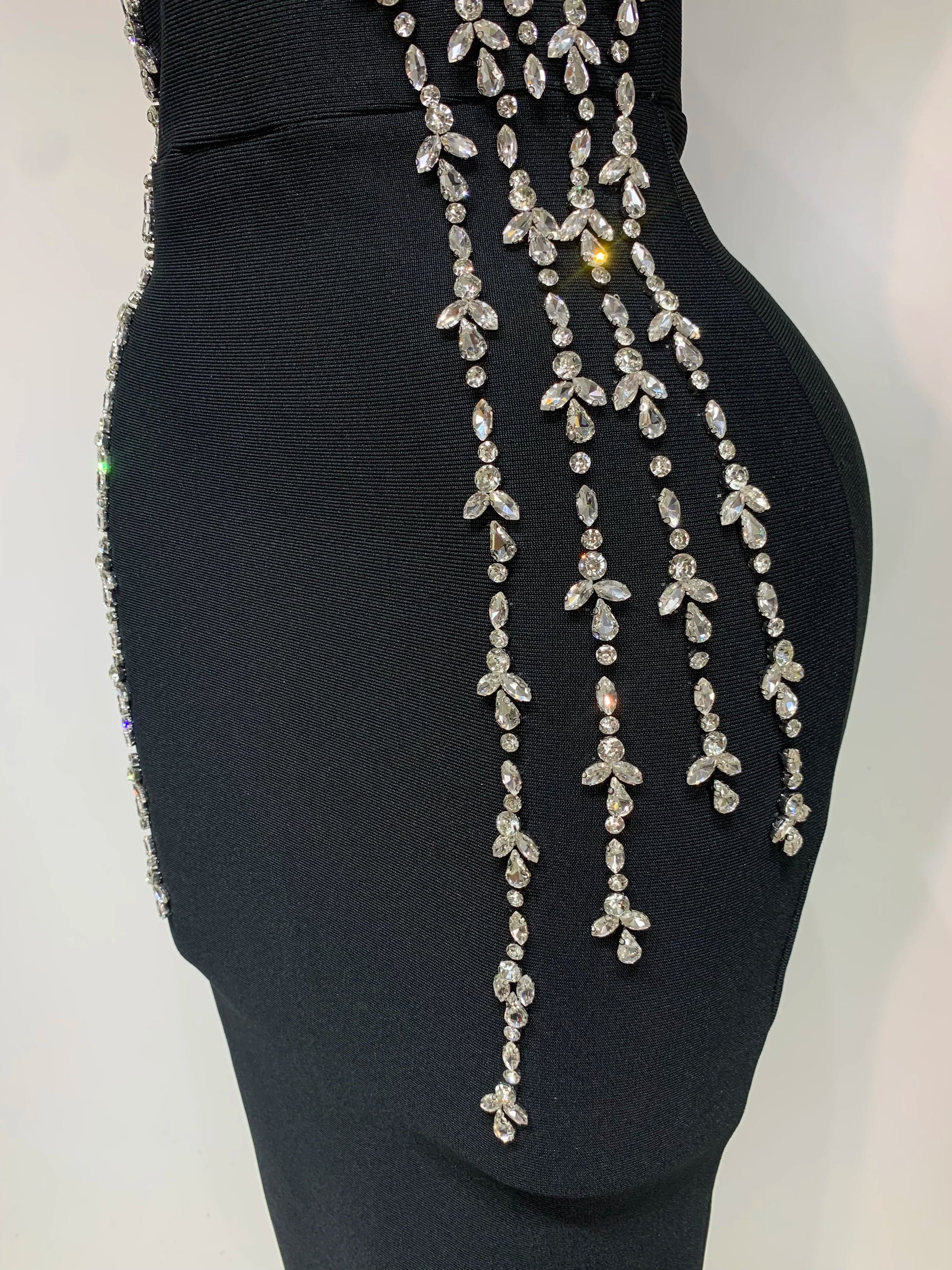 Women Black Red Long Bodycon Bandage Dress 2025 Luxury Rhinestone Evening Party Celebrity Elegant Club Wedding Guest Dresses