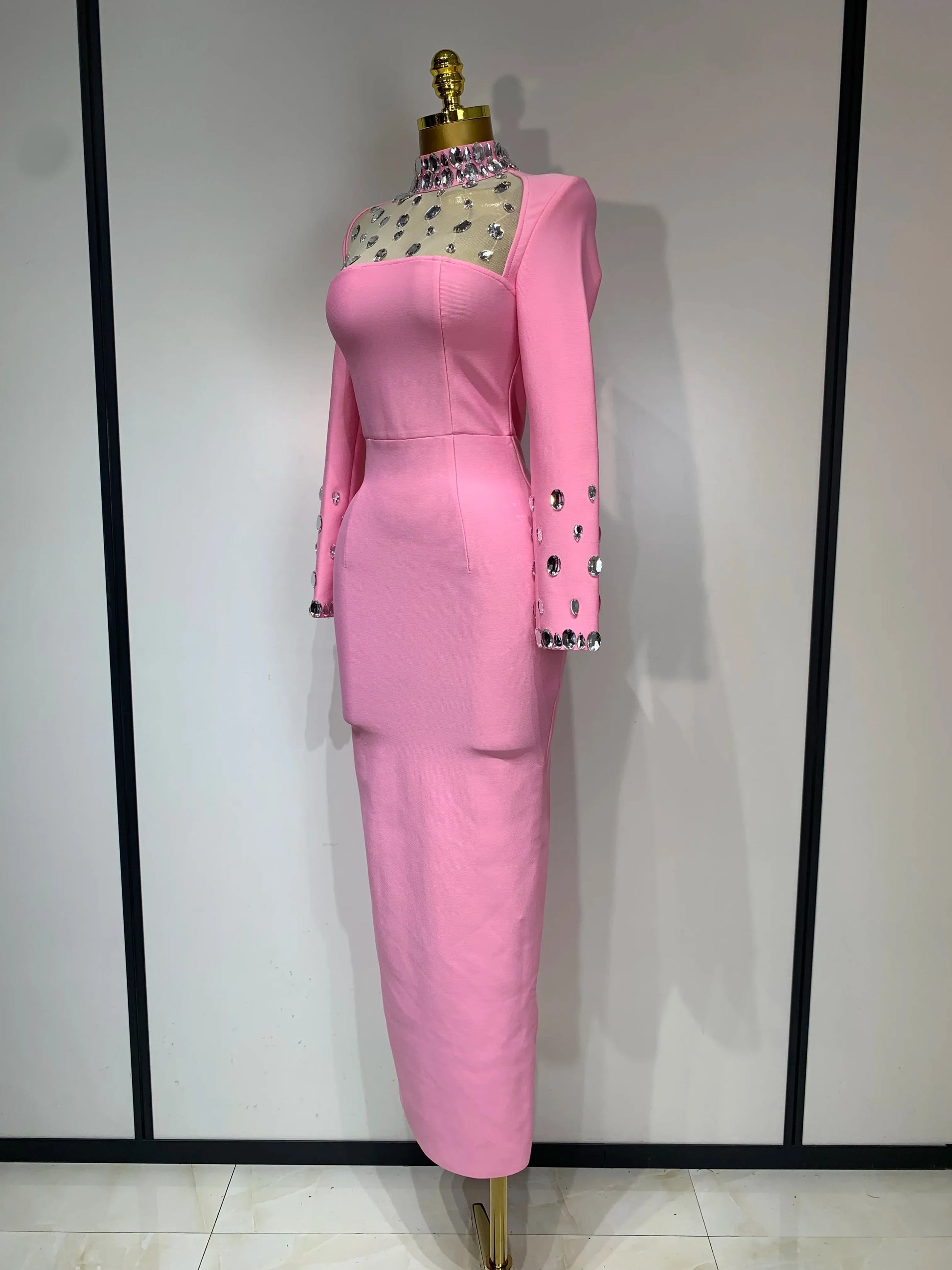 New Arrival Luxury Birthday Dresses Diamond Long Sleeve Pink Bodycon Bandage Dress Women Wedding Evening Prom Gowns