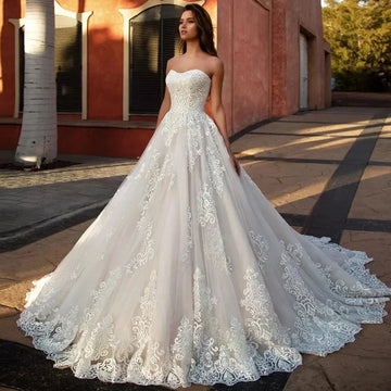 Elegant Wedding Dress 2026 Strapless Lace Appliques Tulle A-Line Bride Dresses Bridal Gowns Sweep Train Robe De Mariage