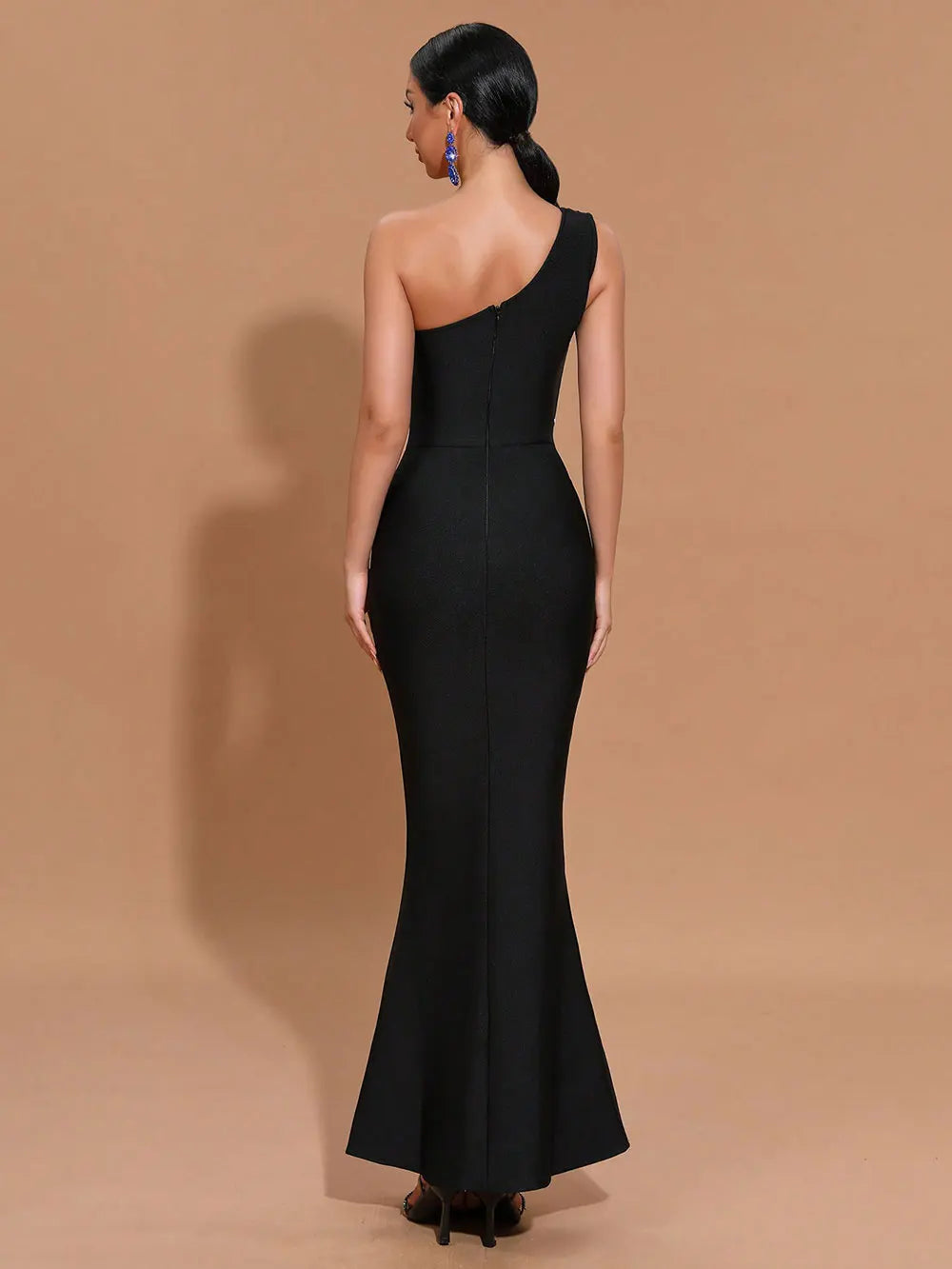 2024 Sexy Women Light Luxury Nail Bead Bandage Dress One Shoulder Slant Neck Sleeveless Bodycon Tail Dress Evening Party Vestido