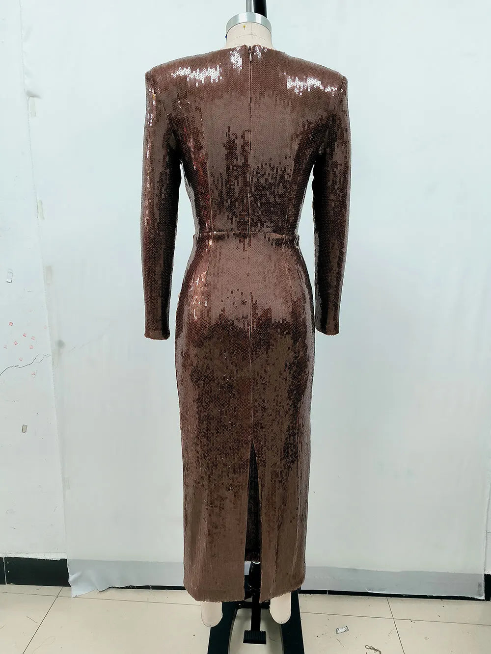 2024 Sexy Women'S Light Luxury Dark Brown Sequined Dress Deep V-Neck Long Sleeved Bodycon Draped Midi Dresses Christmas Vestidos