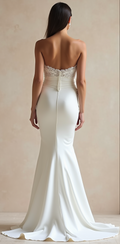 Mermaid Wedding Dress with a Figure-Hugging Silhouette for Sexy Brides
