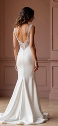Mermaid Bridal Gown with a Classic Fit for Traditional Wedding Styles