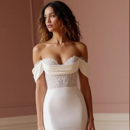 Mermaid Wedding Gown with a Long Train for a Dramatic Wedding Entrance