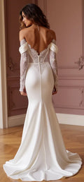 Mermaid Wedding Gown with Lace Accents for a Classic Bridal Look