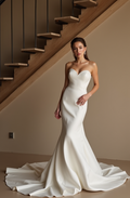 Strapless Mermaid Wedding Dress – Sweetheart Neckline & Satin Finish