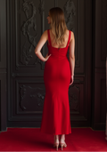 Classic Red Sleeveless Gown – Timeless Fitted Formal Dress