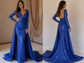 Robe Bleue Éclatante en Dentelle et Paillettes – Dos Nu Séduisant et Coupe Cintrée