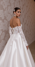 Stunning A-Line Wedding Dress with a Flattering Fit for All Brides