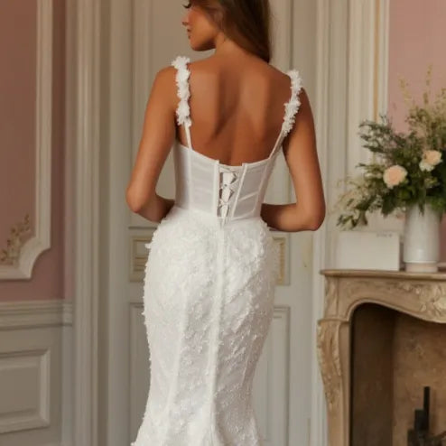 Mermaid Wedding Gown with a Luxurious Long Train for a Grand Entrance