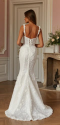 Mermaid Wedding Gown with a Luxurious Long Train for a Grand Entrance