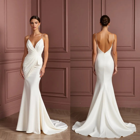 Fitted Mermaid Wedding Dress with Exquisite Lace Details