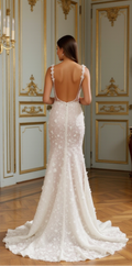 Exquisite Floral Lace Appliqué Mermaid Wedding Gown